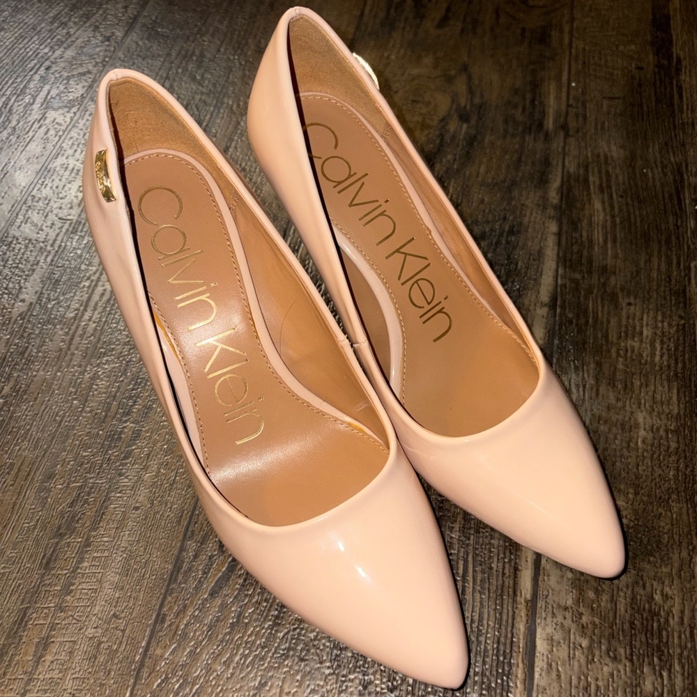 Calvin Klein Kylie Pump